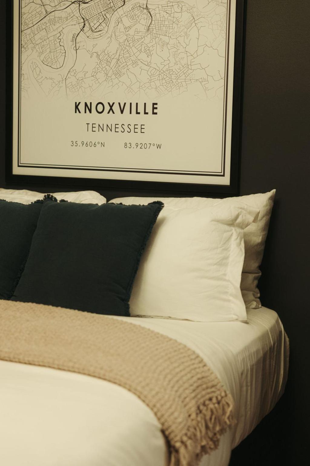 Historic Renovated 2Bd - Overlooking Downtown Knoxville Exterior photo